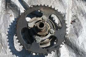 Ycs1 Yamaha /180 1969 Ycs 1 Bonanza Oem Rear Wheel Hub //free Shipping//
