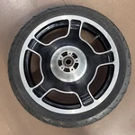 Harley-davidson Touring Street Glide Flhx 18 Front Wheel 41132-08 Free Shipping. Fixed Price $200.00.